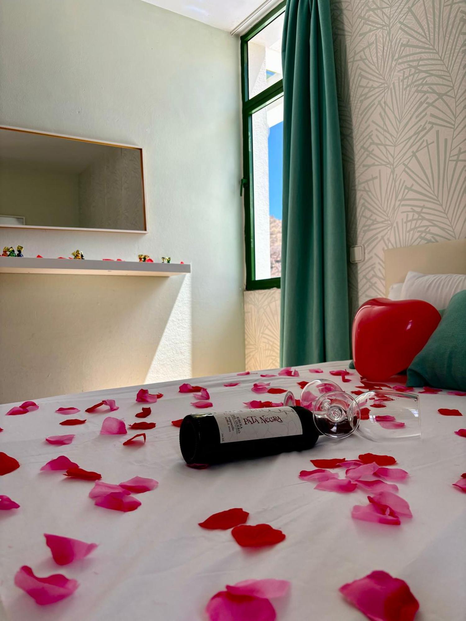 Apartamentos Halley Puerto Rico  Luaran gambar